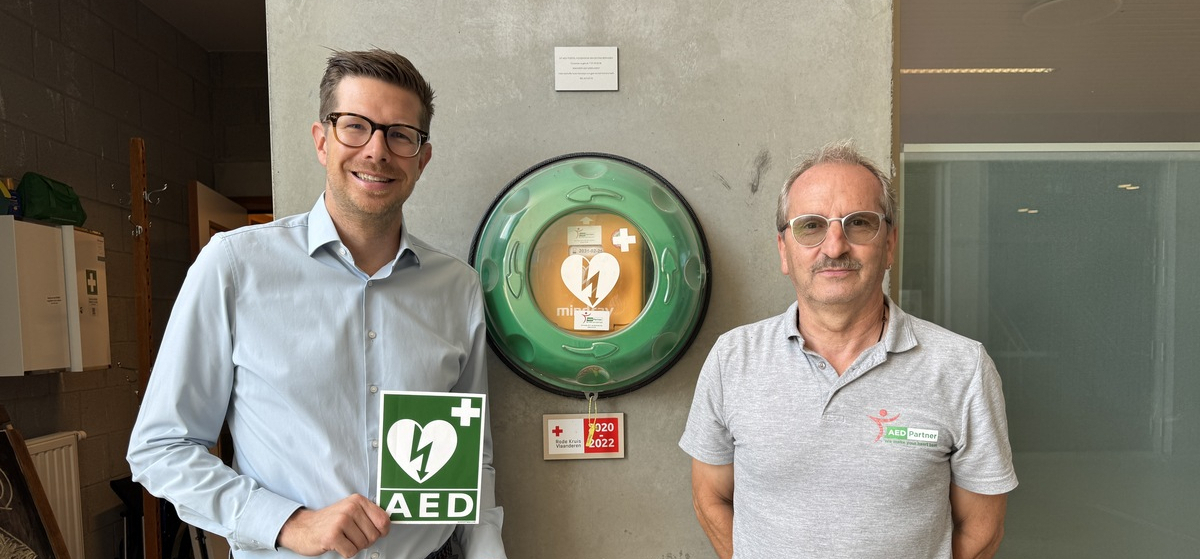 Nieuw AED toestel voor dienstencentrum de Klitsberg