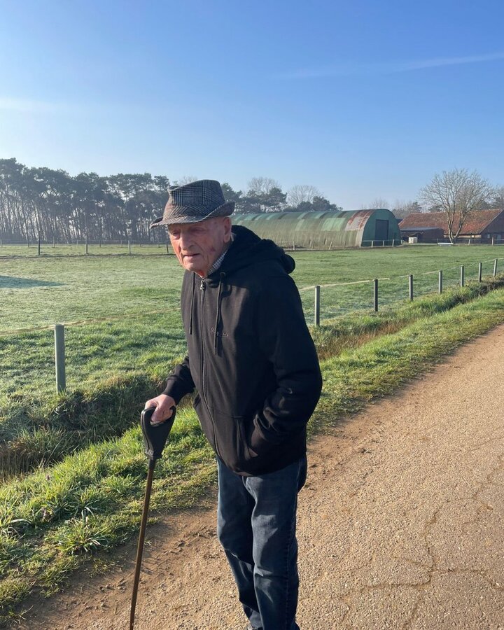 Louis Das overleden